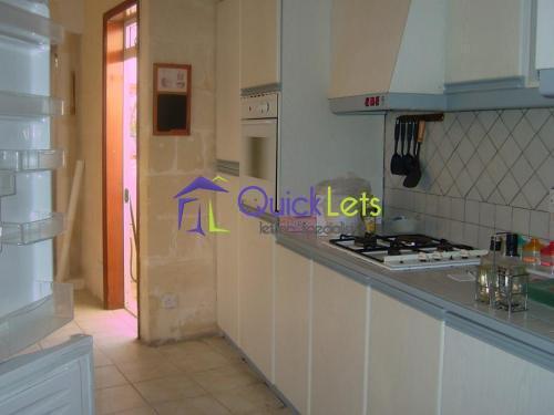 Rooms in Gzira - Image 2