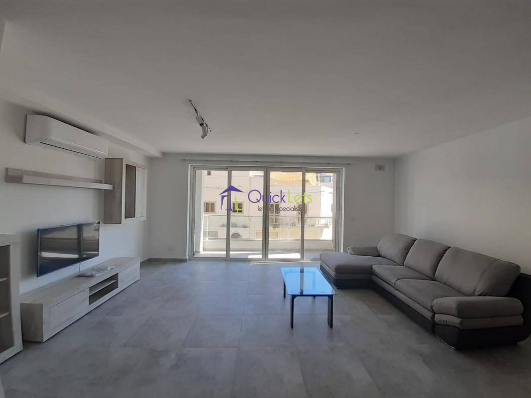Property in Zebbug