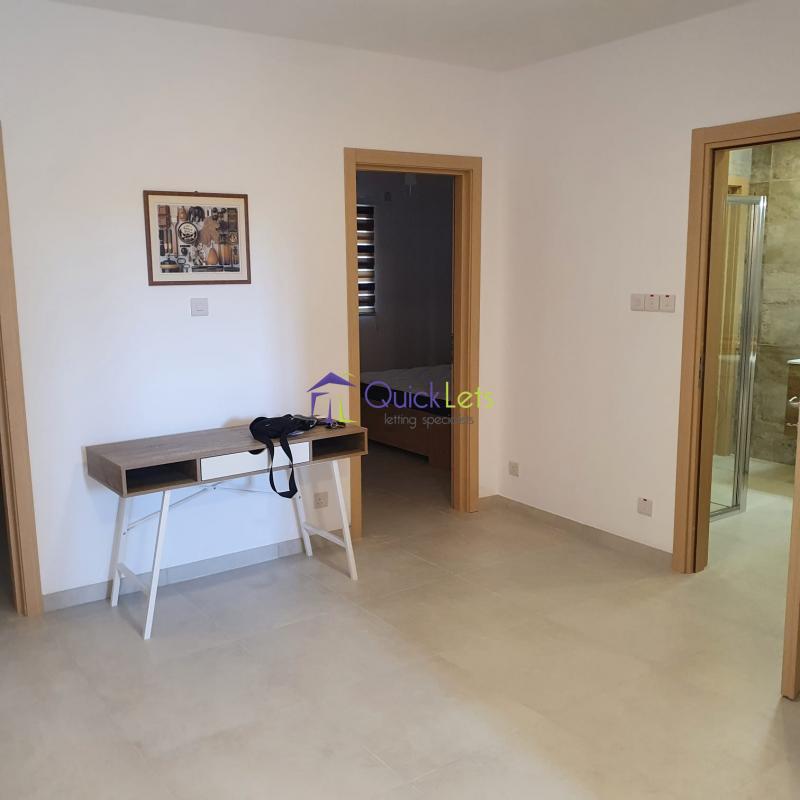 Apartments in Xemxija - Image 3