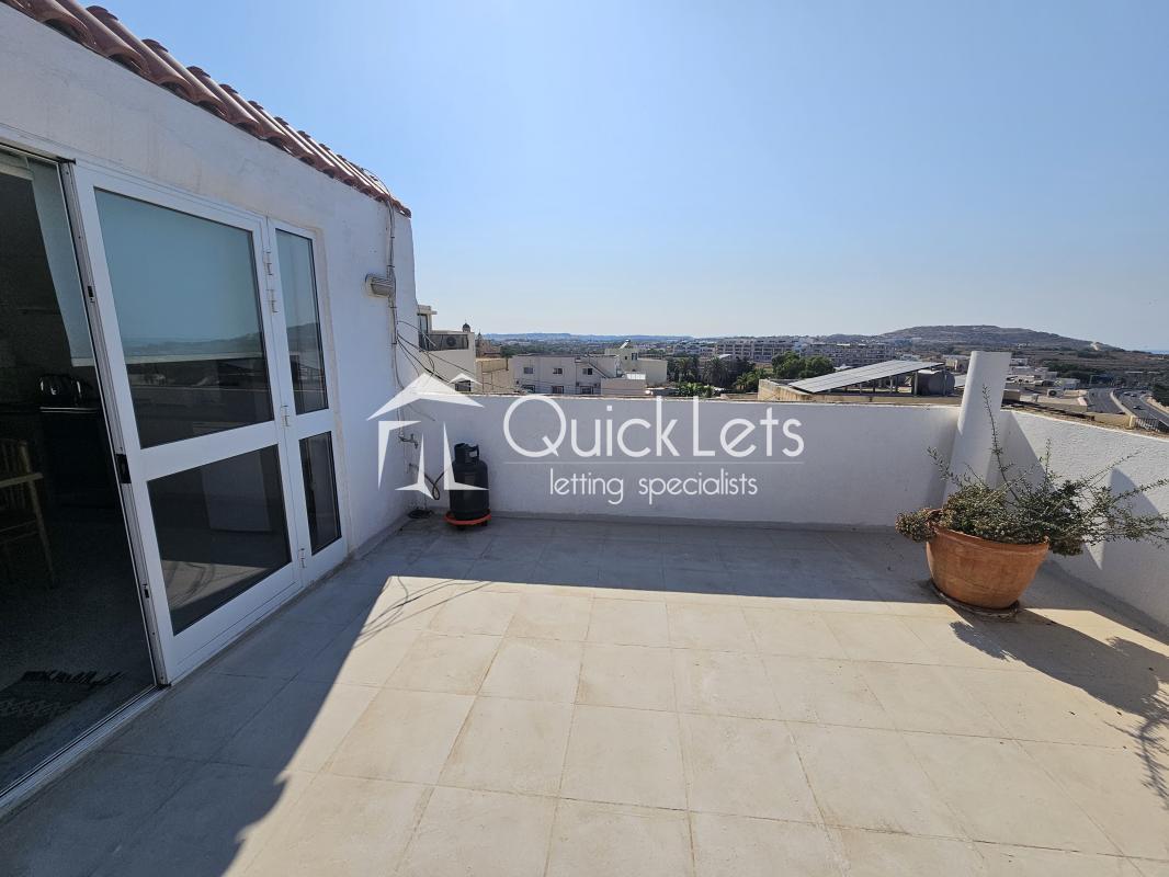 Property in Bahar ic-Caghaq