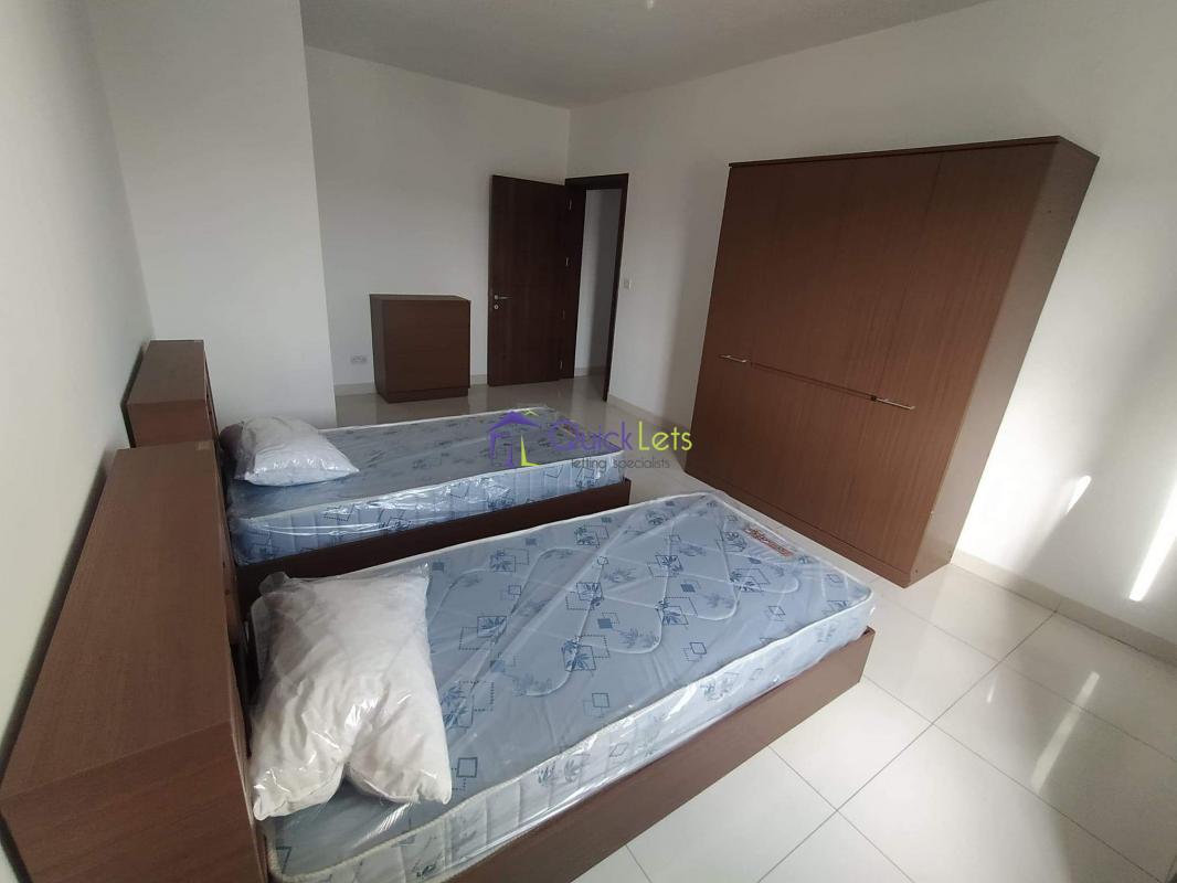Apartments in Luqa - Image 4