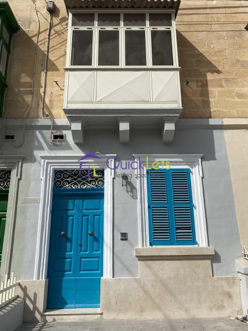 Studio Apartments in Fleur-de-lys - Image 2