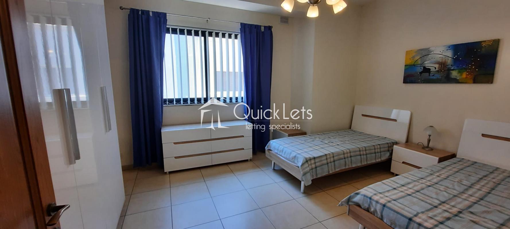 Apartments in Xemxija - Image 4