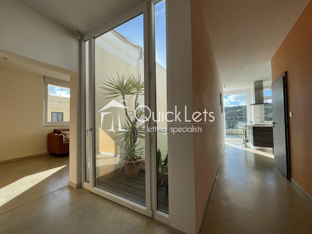 Penthouses in Xemxija - Image 3