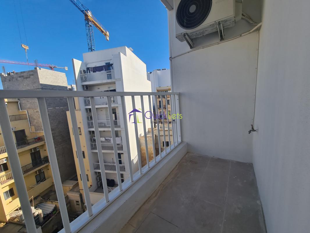 Apartments in Gzira - Image 5