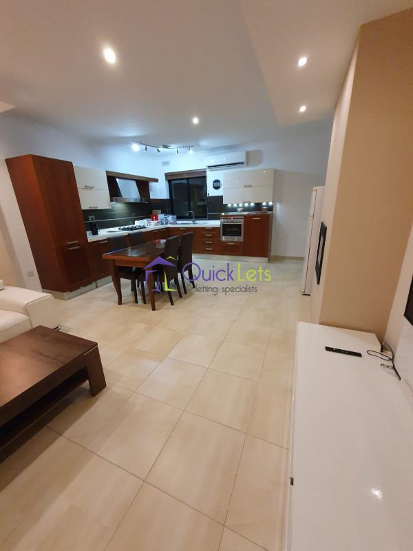 Property in Zebbug