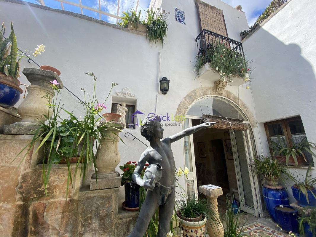 House of Character in Zebbug - Image 4
