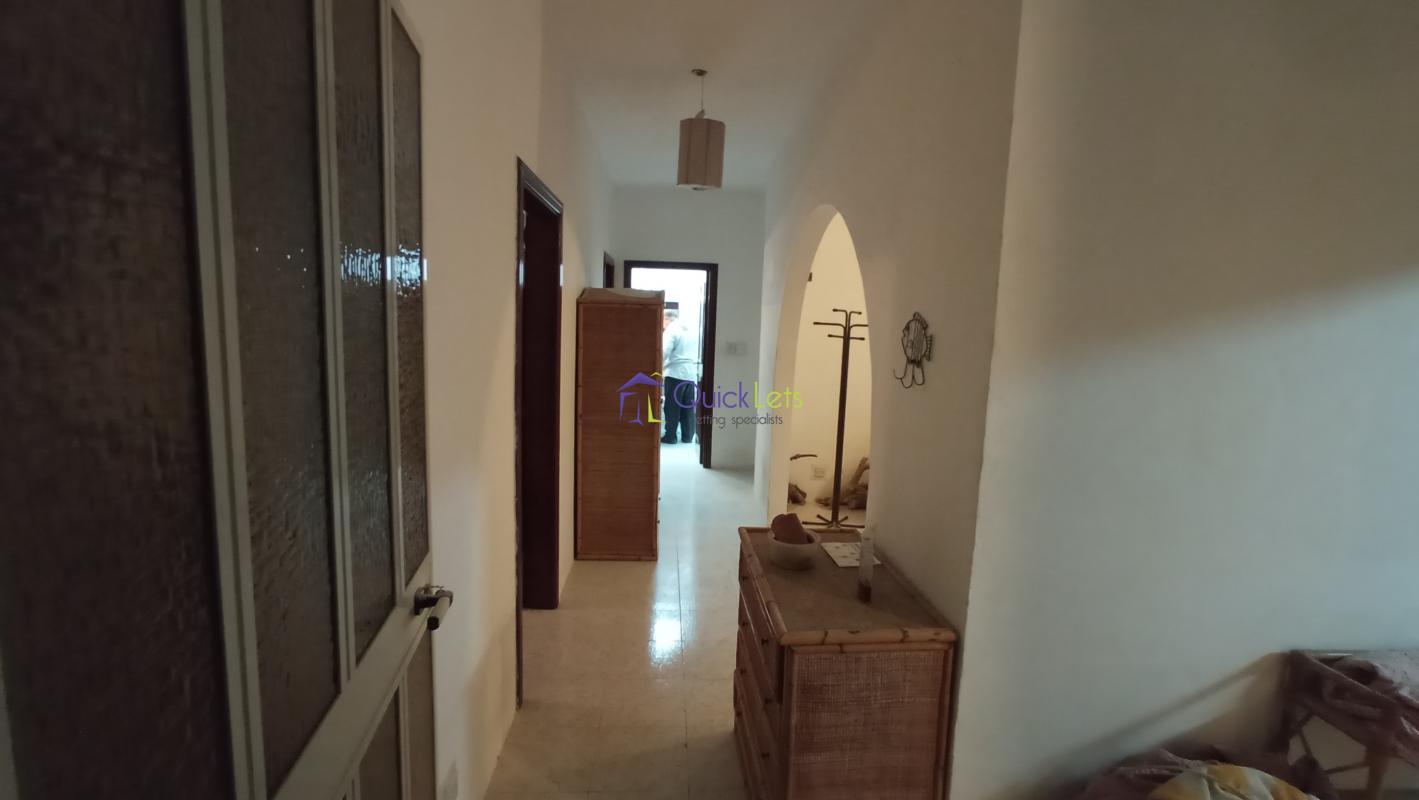Apartments in Xemxija - Image 2
