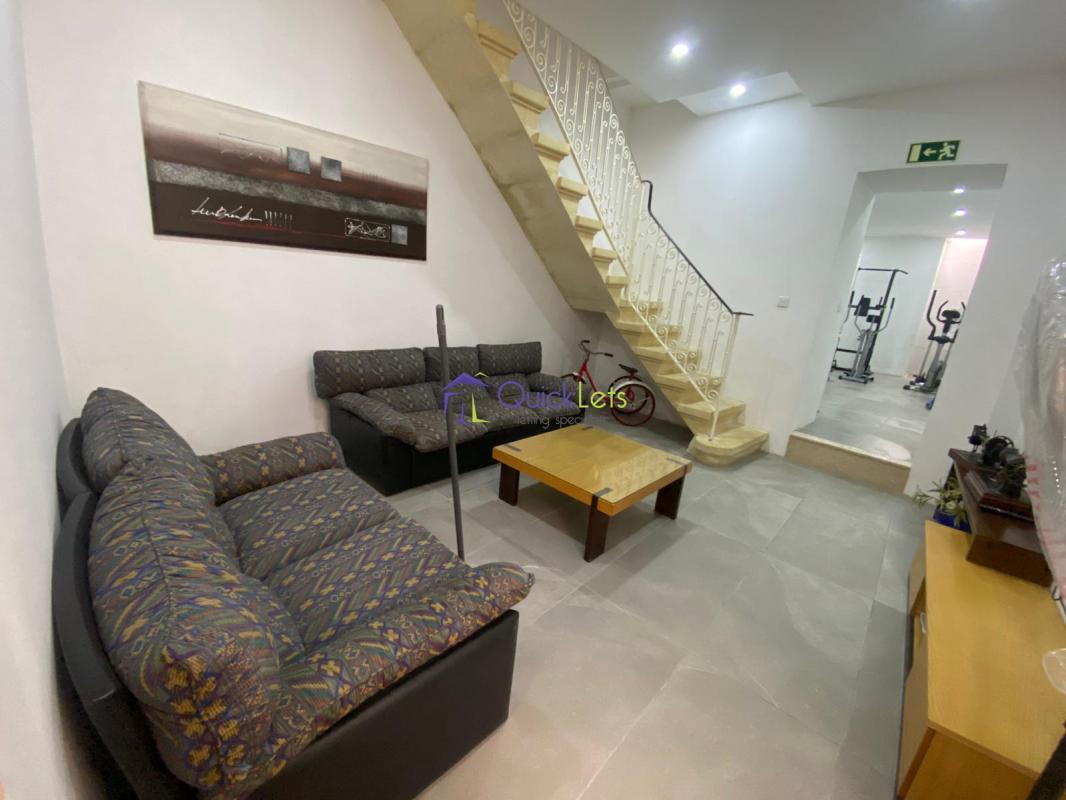 Studio Apartments in Bormla - Image 4