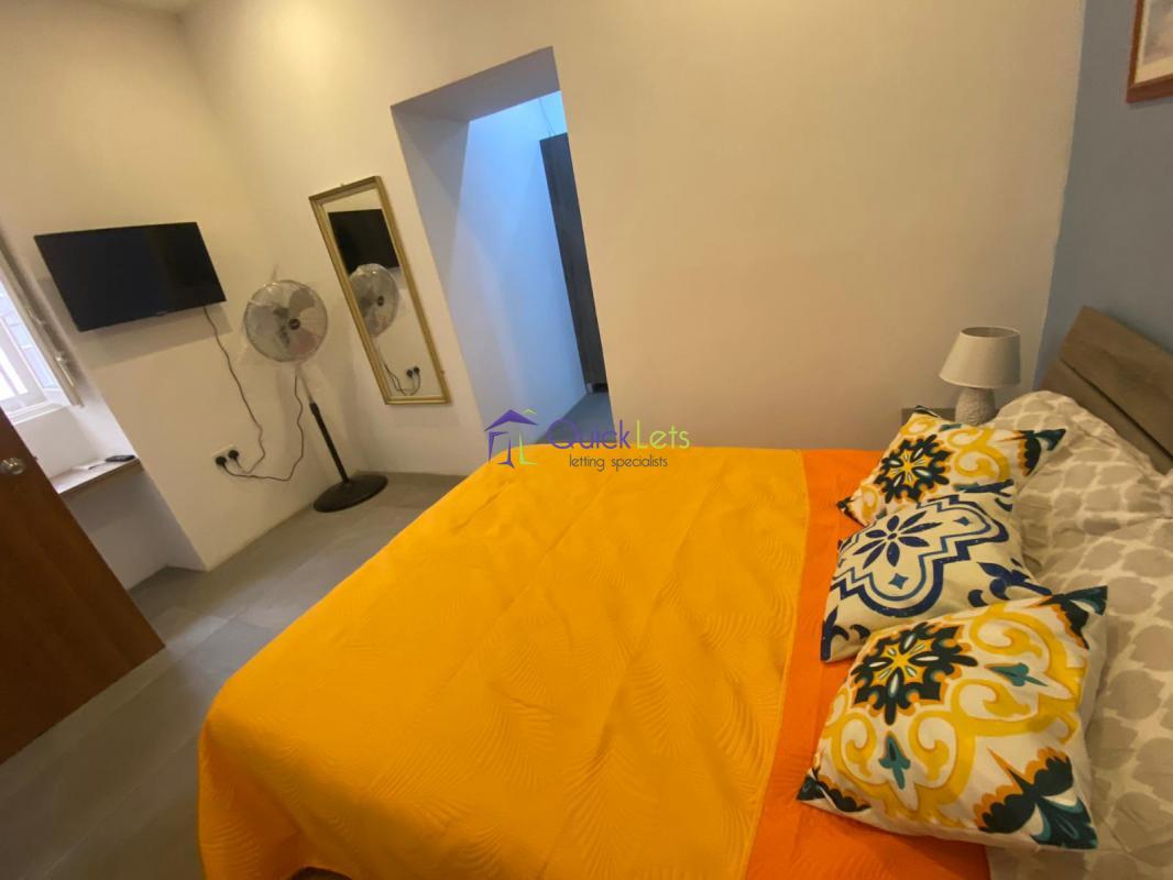 Studio Apartments in Bormla - Image 5