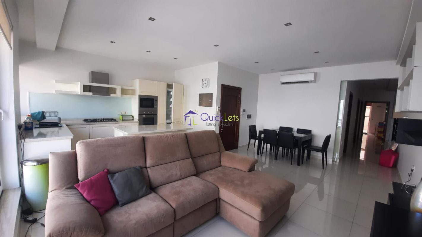 Property in Bahar ic-Caghaq
