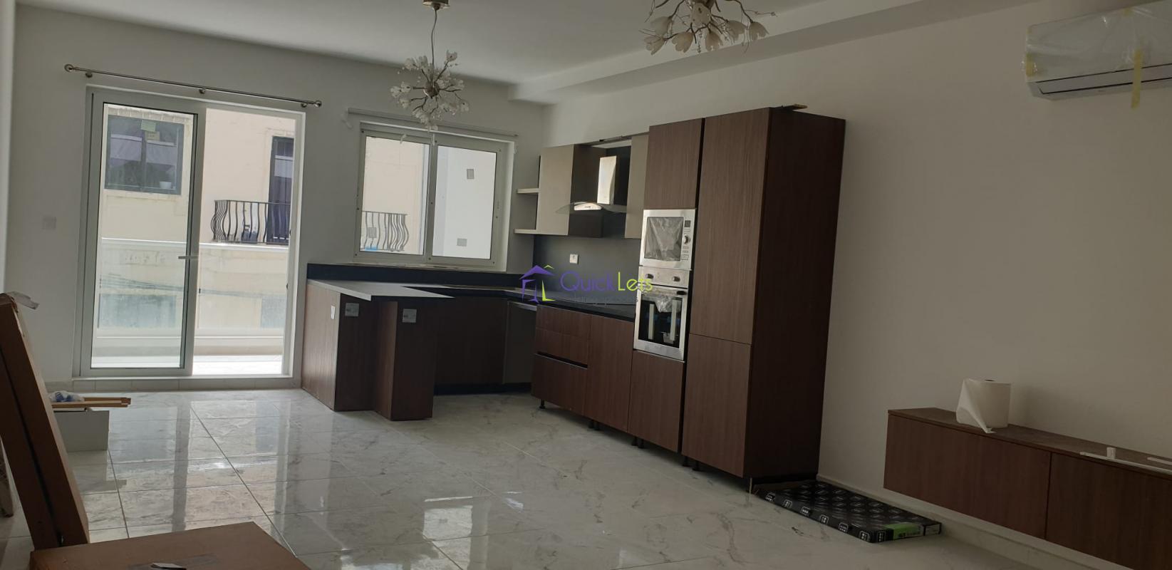 Property in Fgura