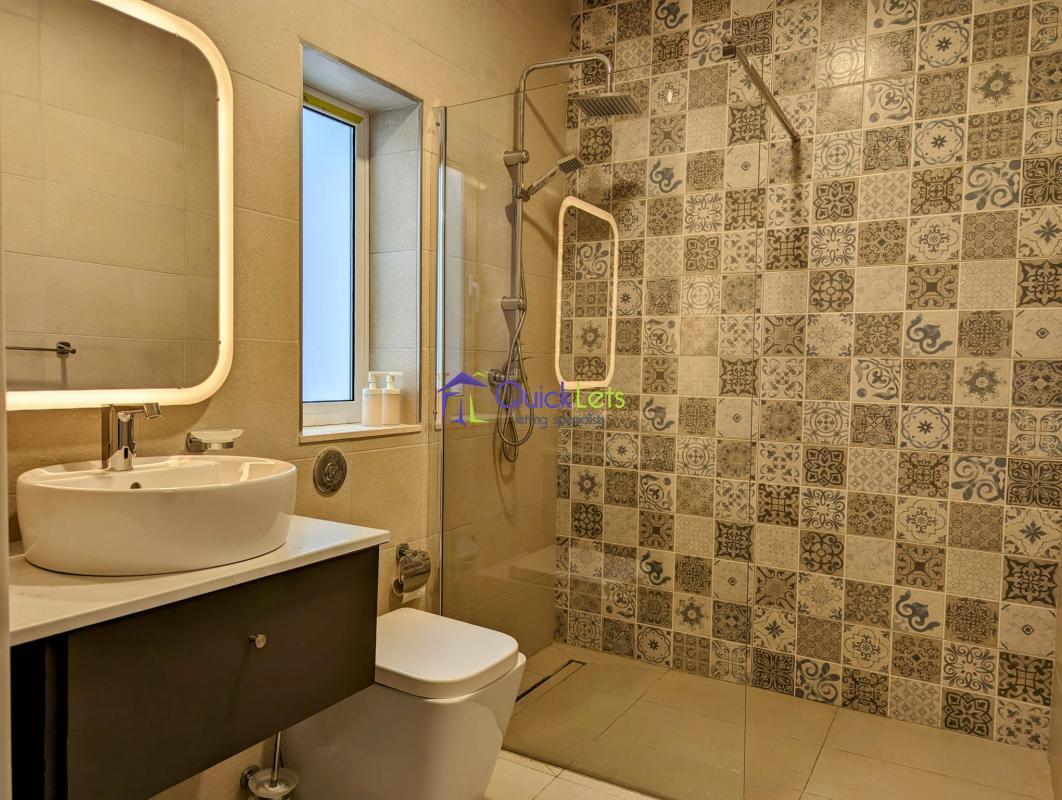 Apartments in Pembroke - Image 2