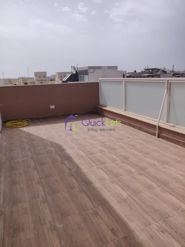 Penthouses in Paola - Image 6