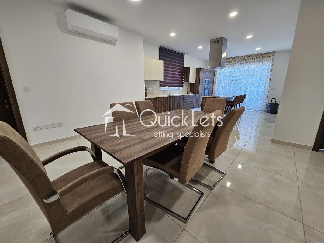 Property in Zebbug