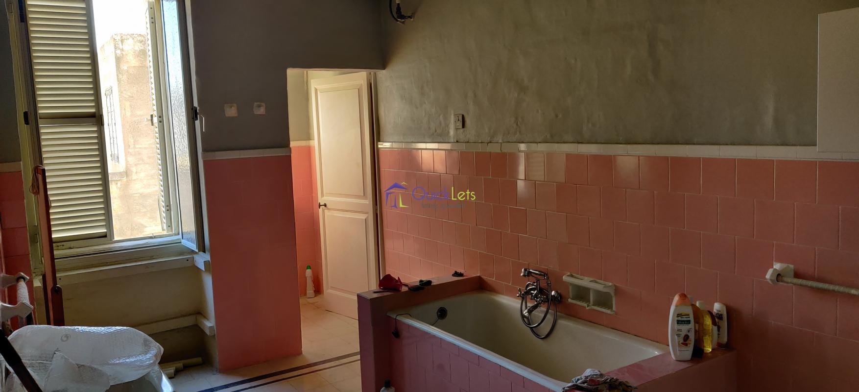 Townhouses in Sliema - Image 4