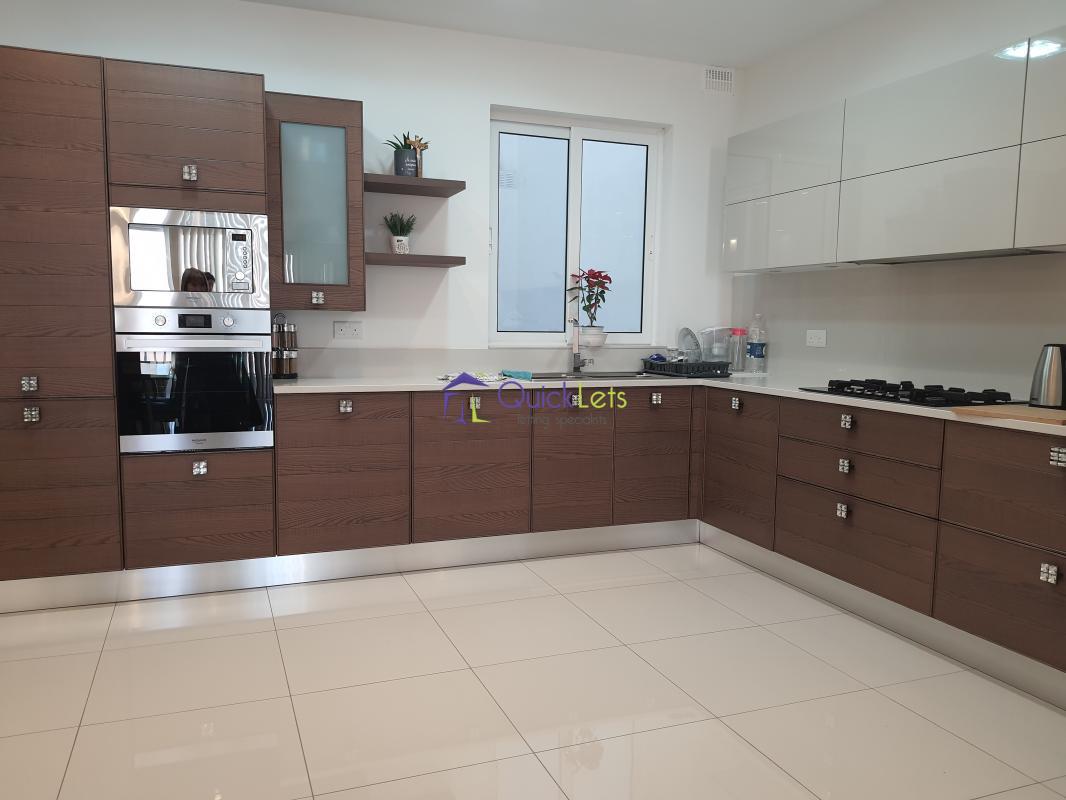Property in Santa Venera