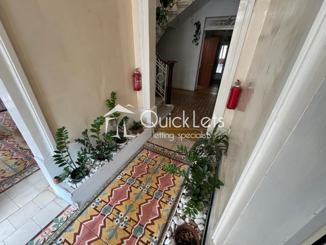 Townhouses in Sliema - Image 6