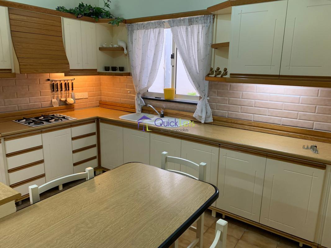 Property in Zebbug