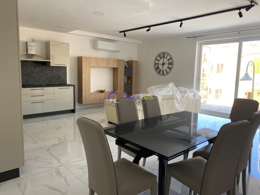 Property in Zebbug