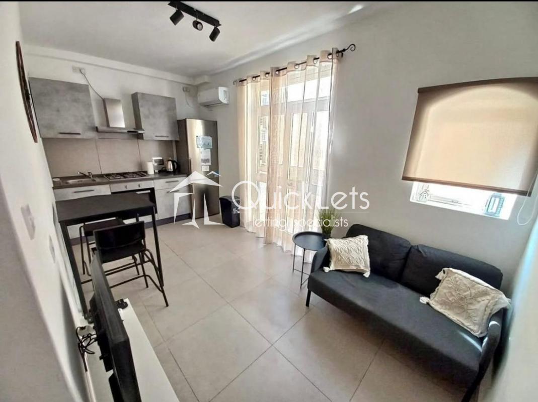 Property in Qawra