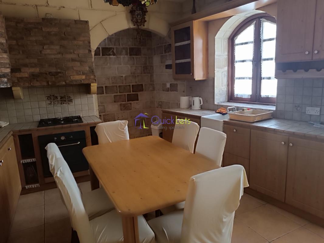 Property in Zebbug