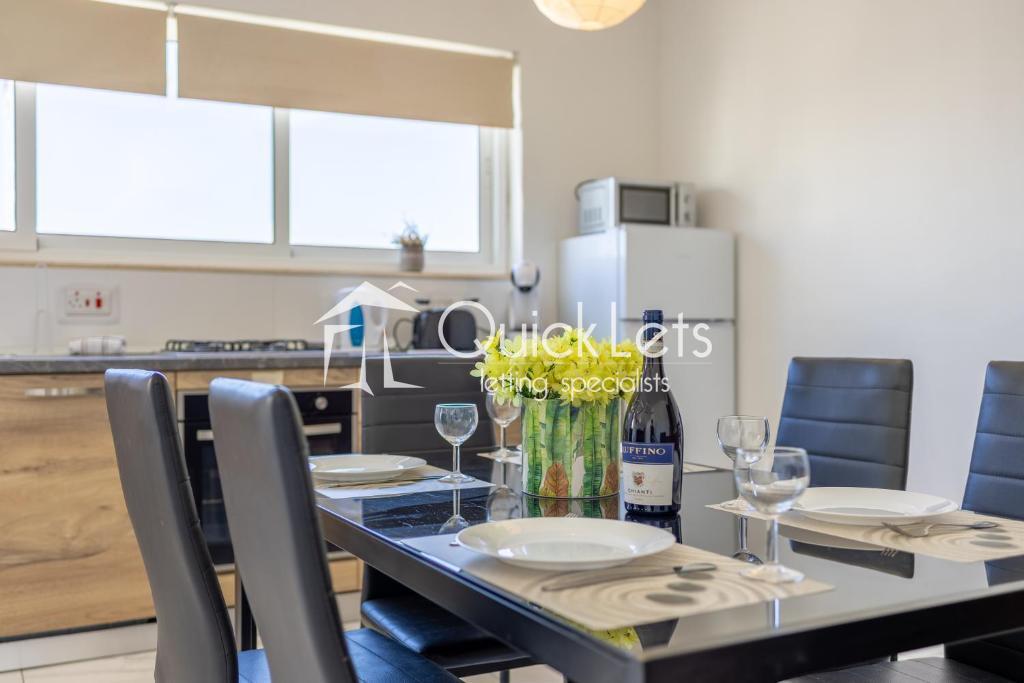 Apartments in Qawra - Image 3