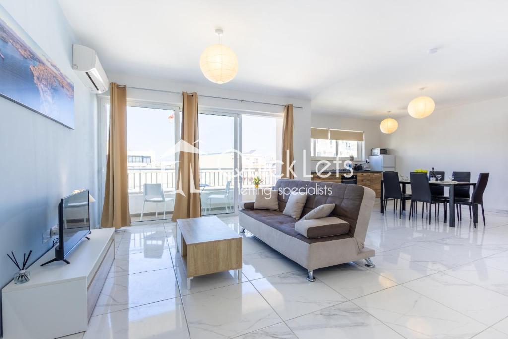 Apartments in Qawra - Image 6