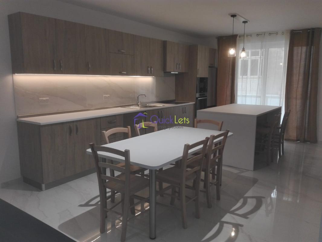 Property in Zabbar