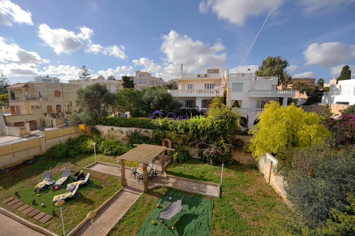 Detached Villa in Madliena - Image 4