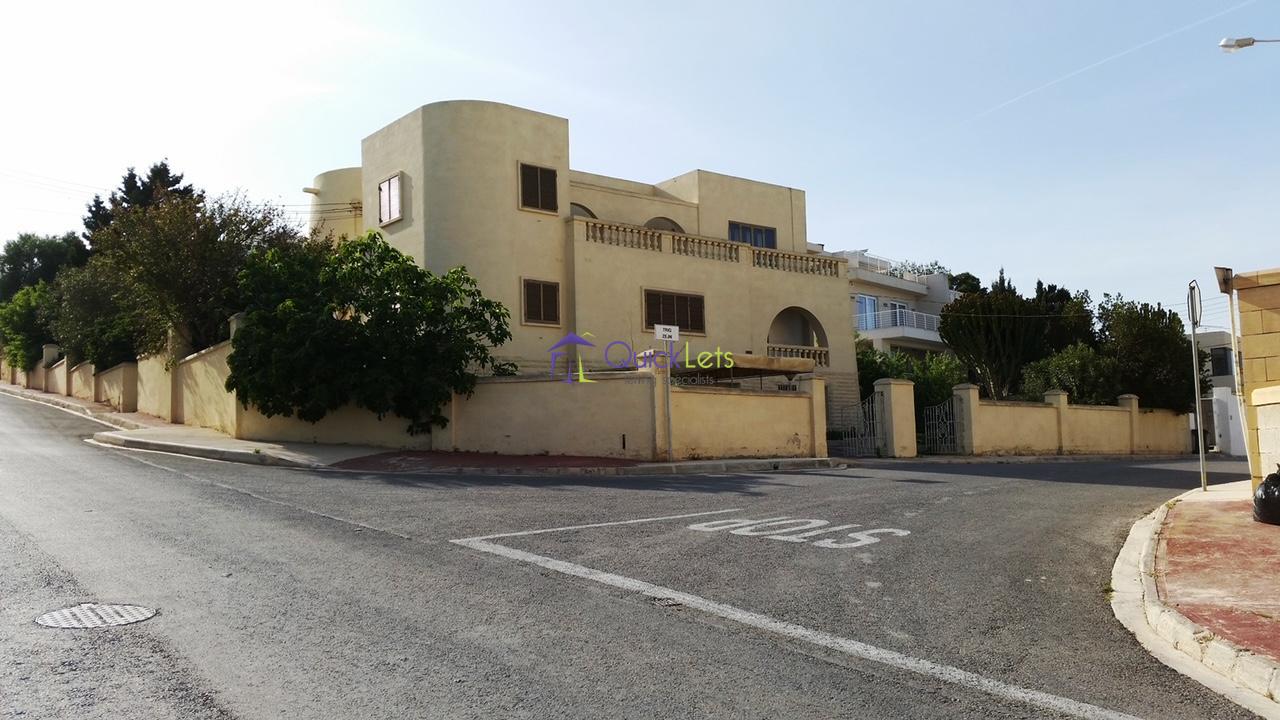 Detached Villa in Madliena - Image 5