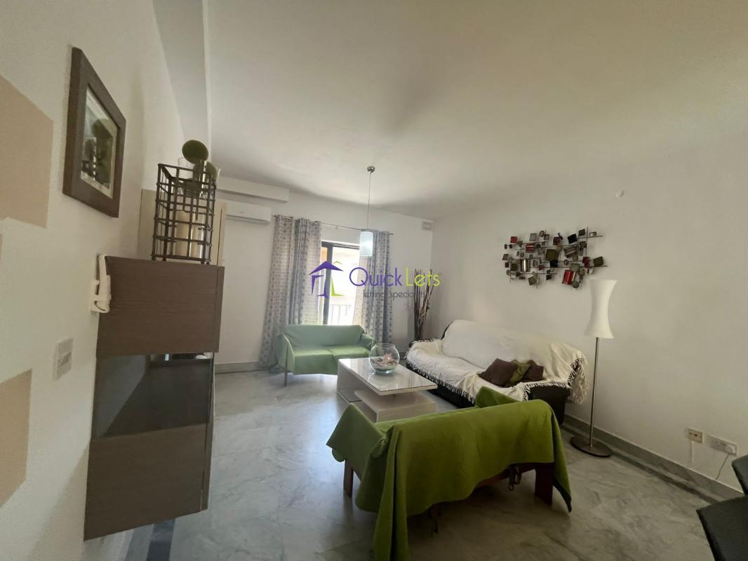 Rooms in Gzira - Image 6