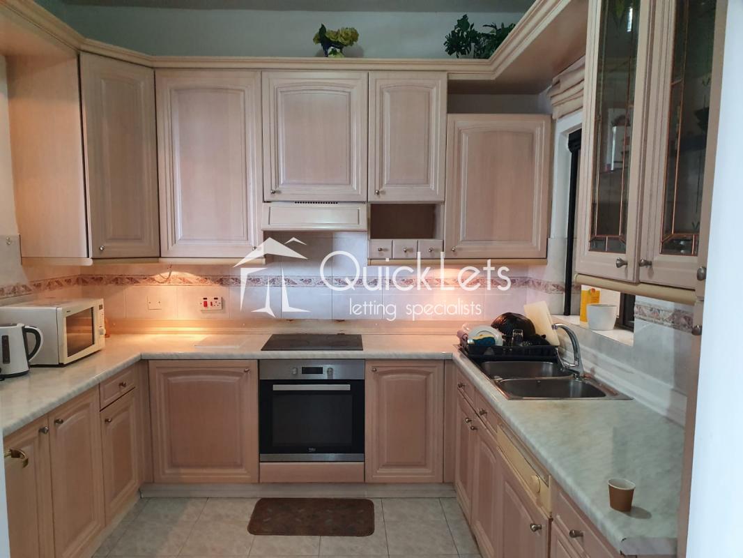 Rooms in Sliema - Image 6