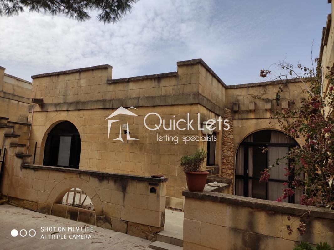 Detached Villa in Gozo - Xaghra - Image 2