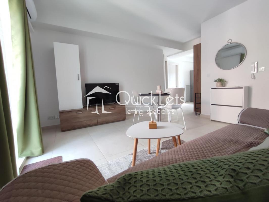Apartments in Xemxija - Image 2