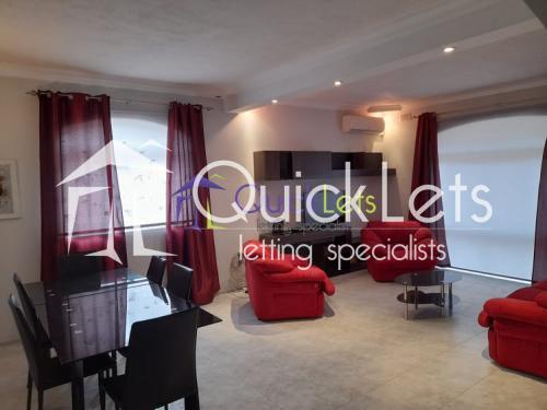 Rooms in Gzira - Image 5