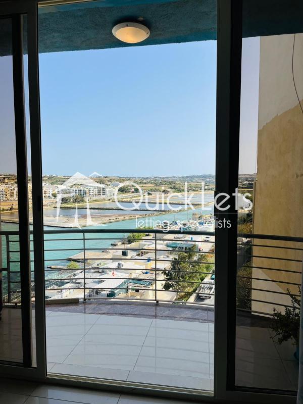 Property in Qawra