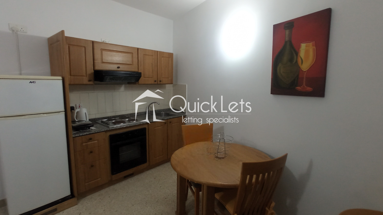 Property in Qawra