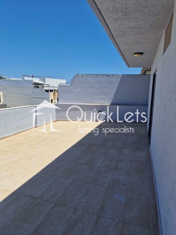 Penthouses in Qawra - Image 2