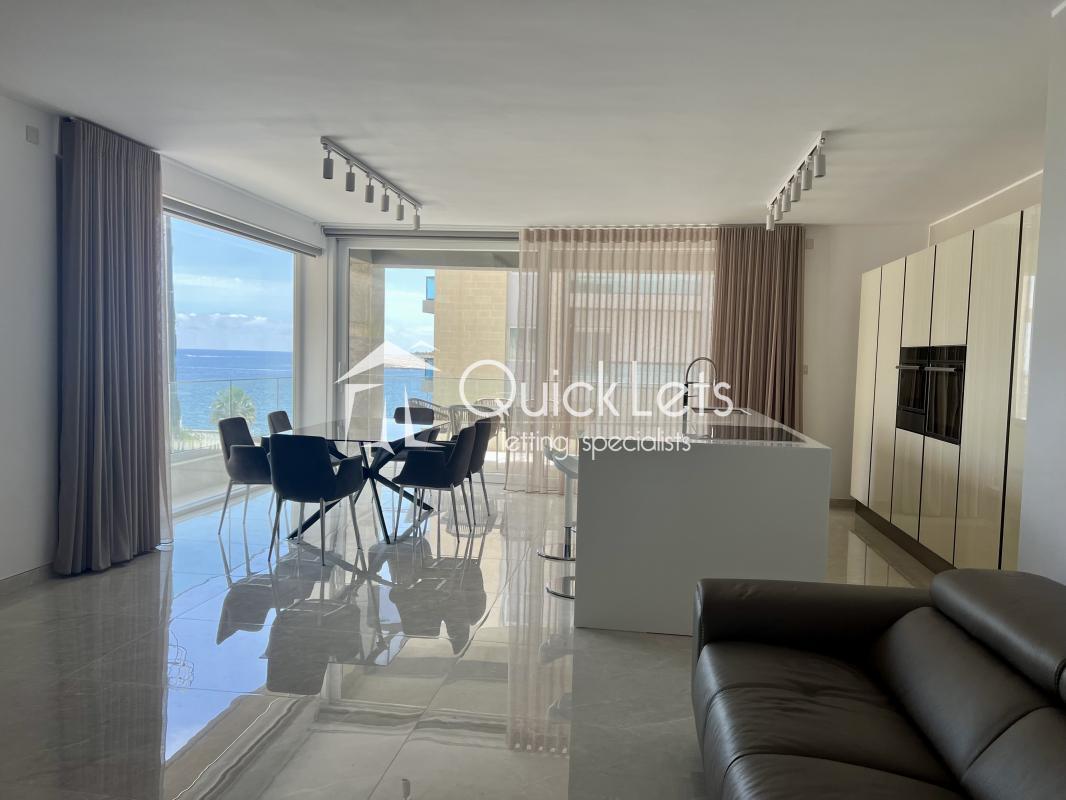Property in Qawra