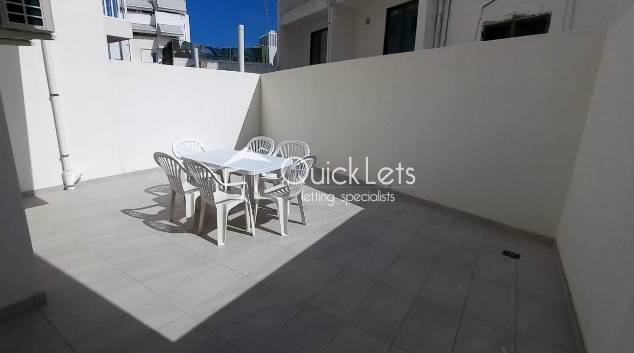 Rooms in Swieqi - Image 2