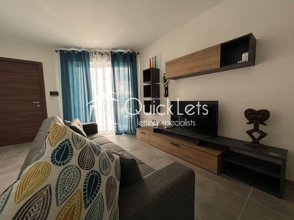 Rooms in Pieta - Image 2