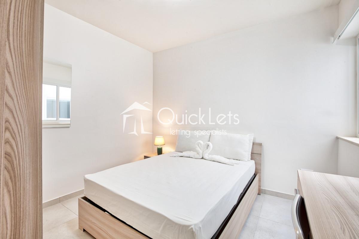 Rooms in Sliema - Image 5