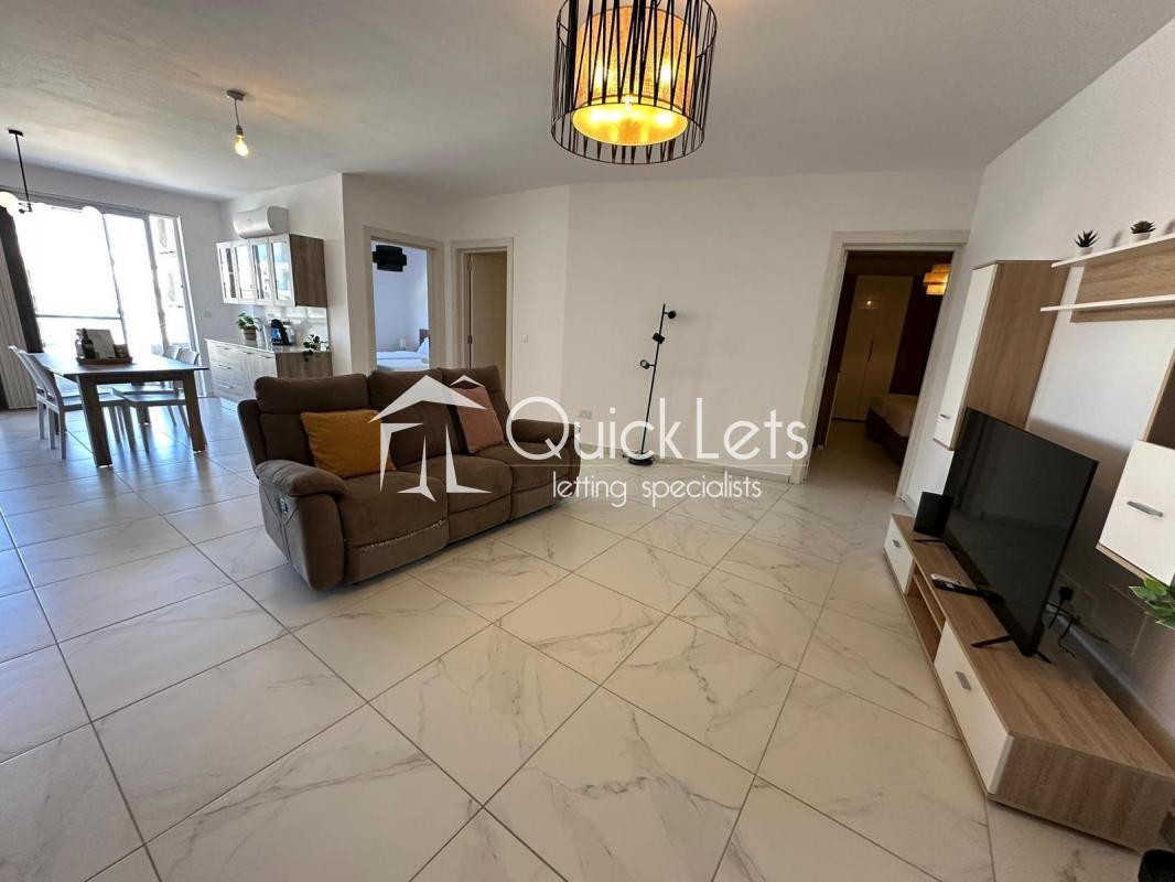 Rooms in Swieqi - Image 4
