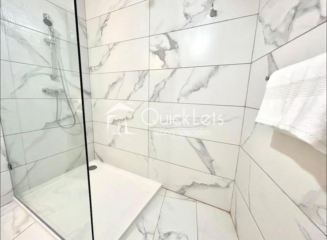 Rooms in Swieqi - Image 4