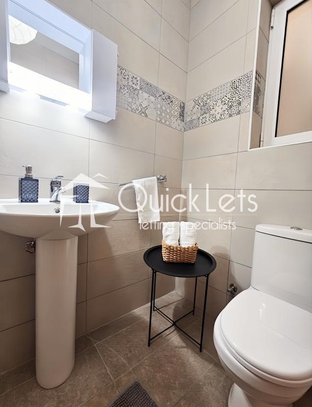 Rooms in Qawra - Image 3