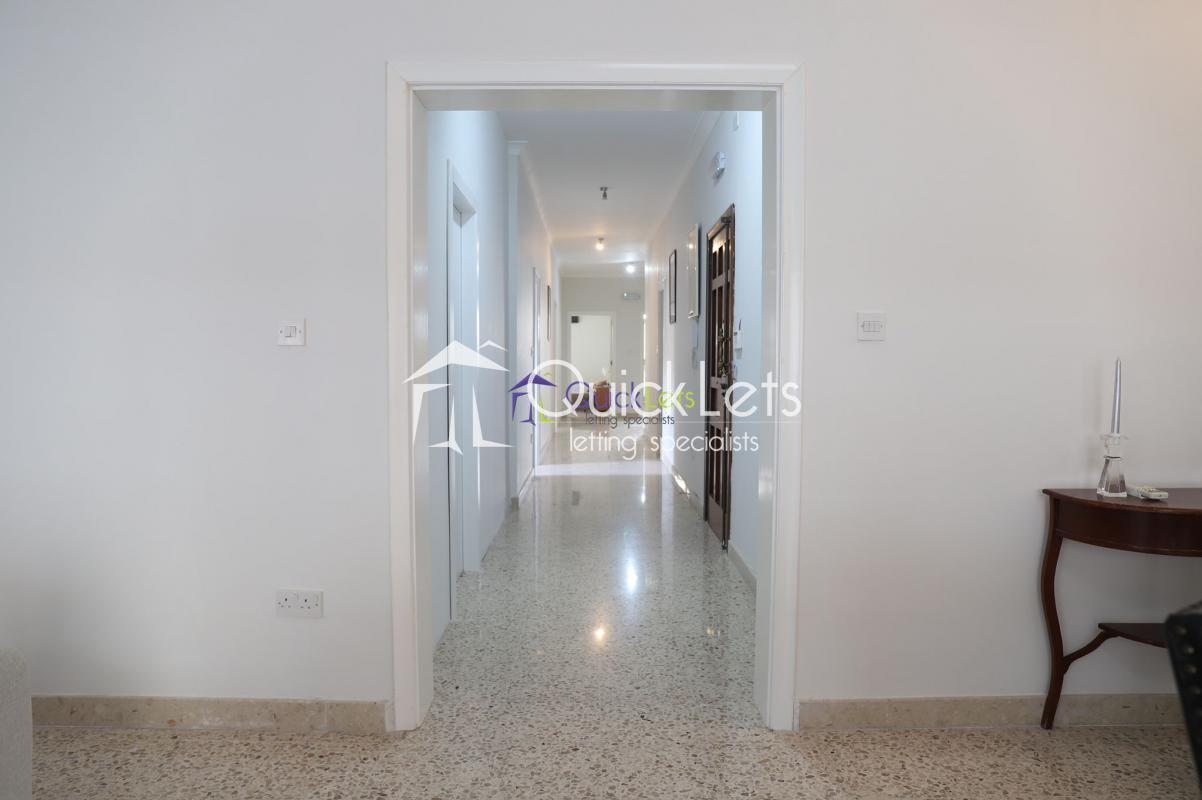 Rooms in Sliema - Image 3