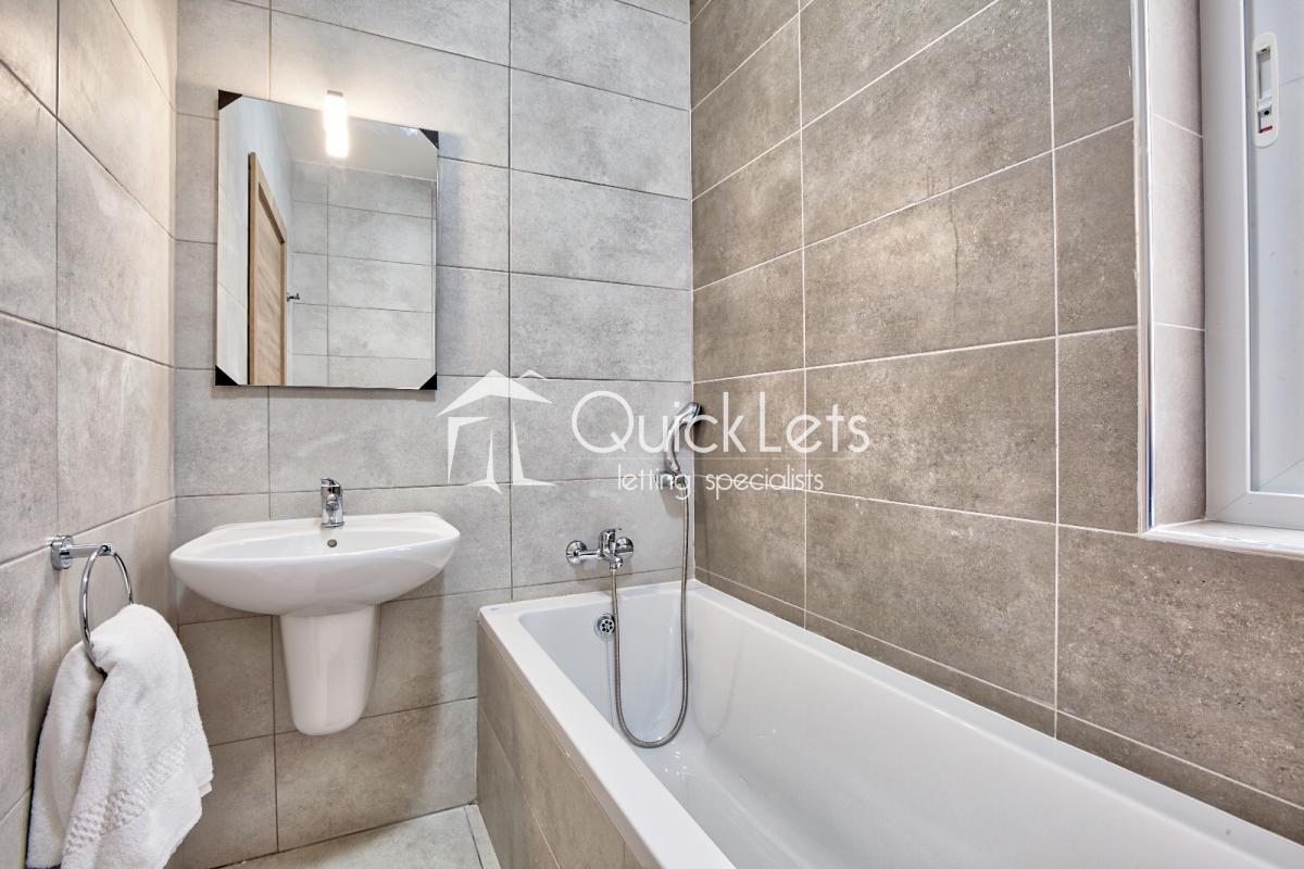 Rooms in Sliema - Image 2