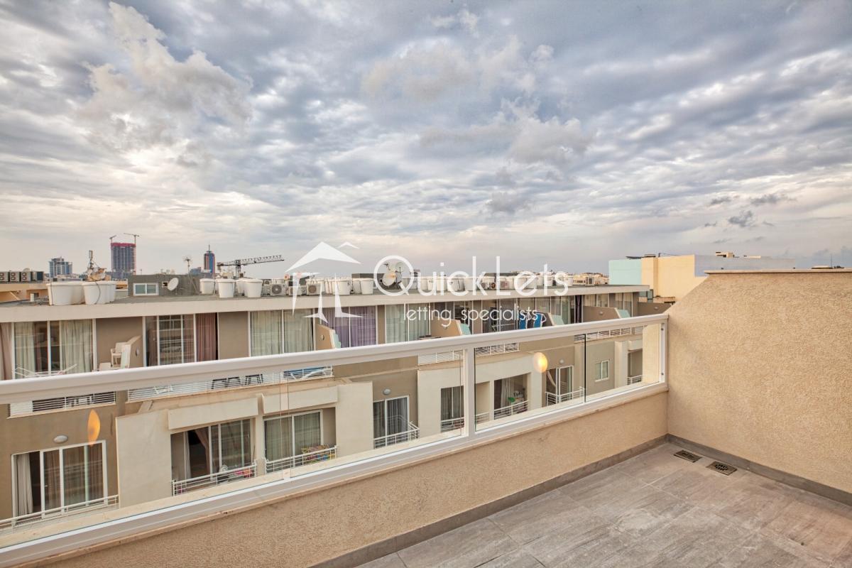Rooms in Sliema - Image 5