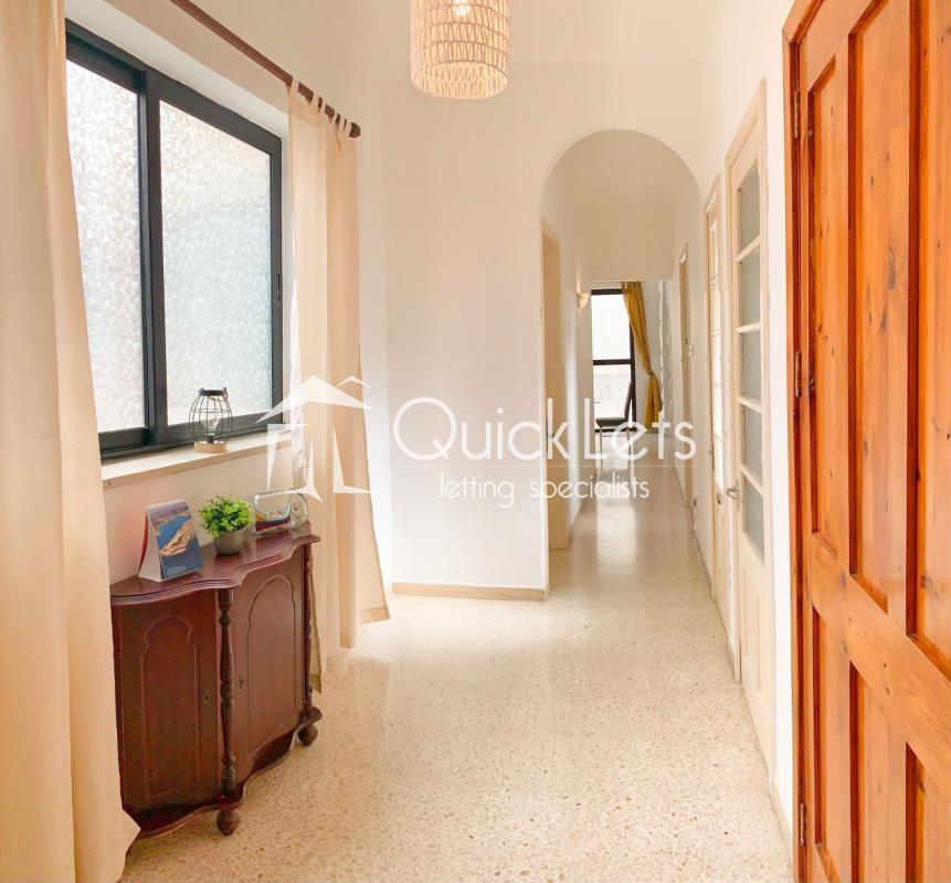 Rooms in Sliema - Image 2